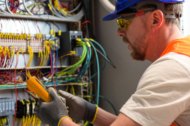 Best Licensed Electrician  in Beachwood, OH